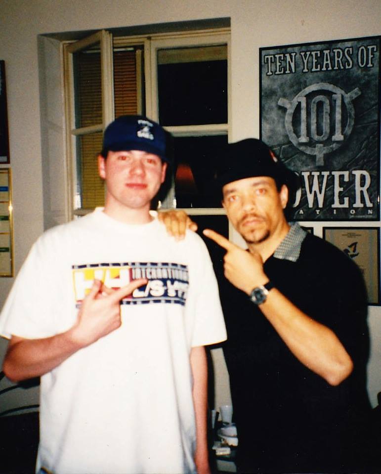 1525134_10152110596393966_1124176889_n